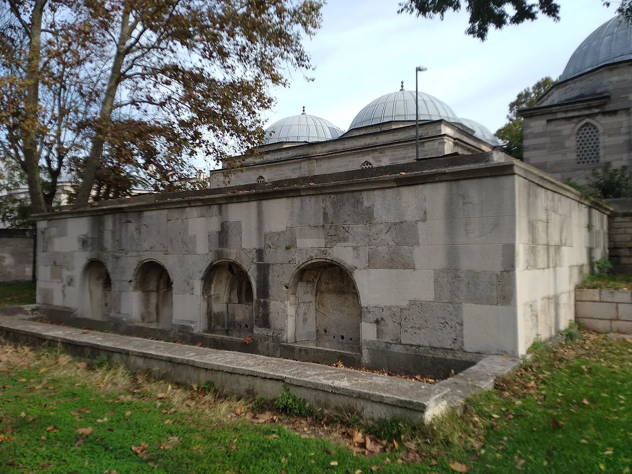 Şehzade Mehmet Mosque Dördüz Fountain - İstanbul