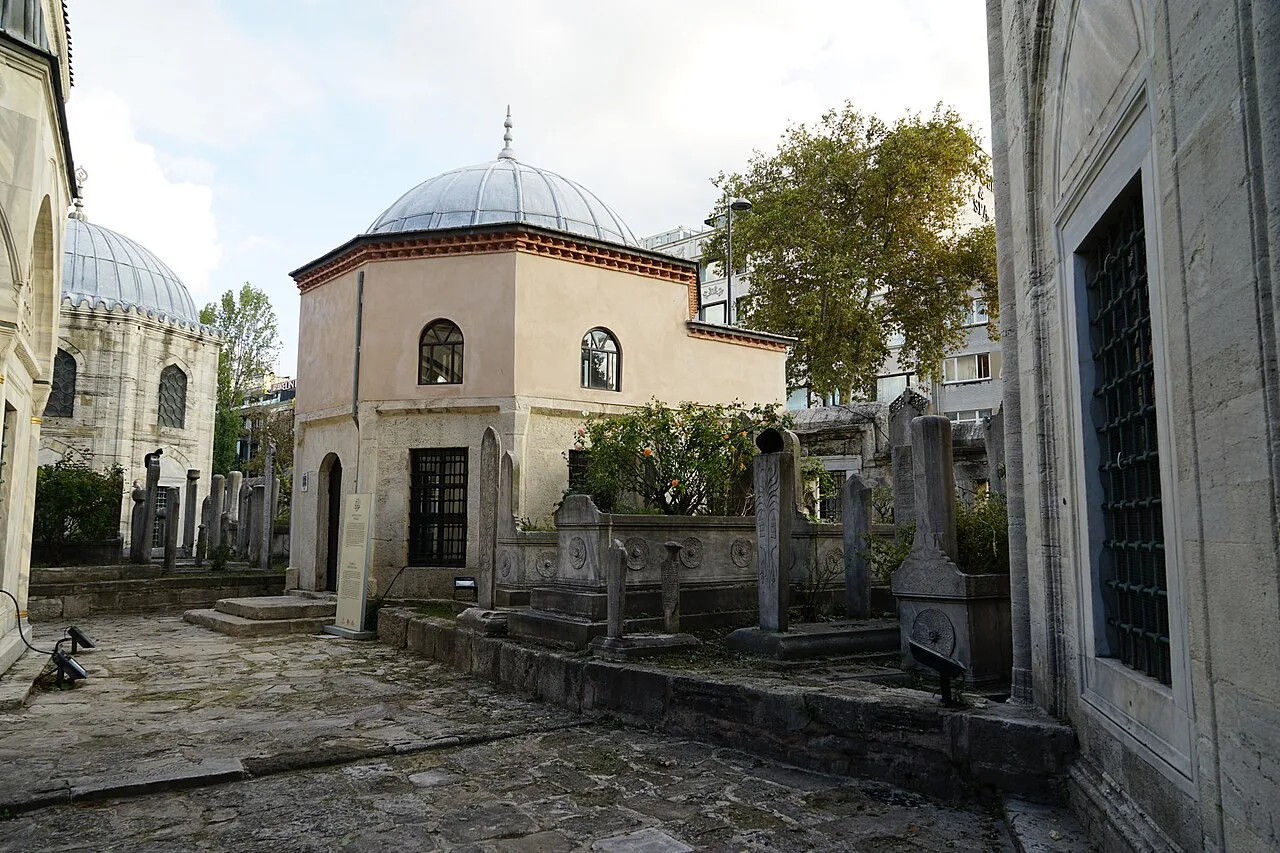 Şeyhülislam Bostanzade Mehmet Türbesi - İstanbul