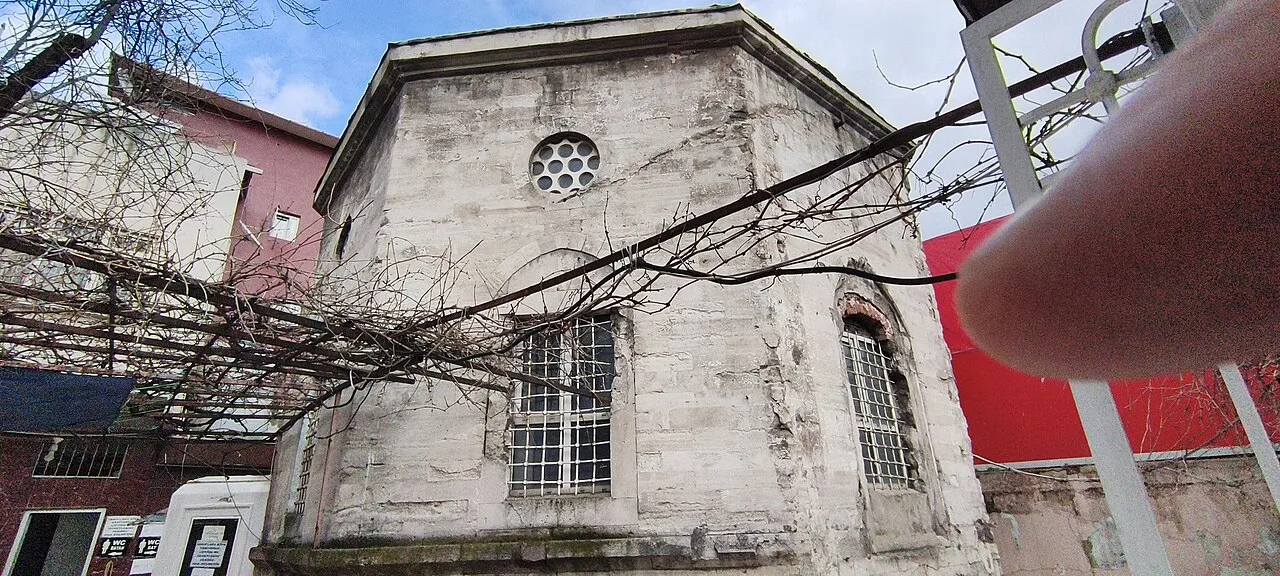 Şeyhülislam Sunullah Efendi Türbesi - İstanbul