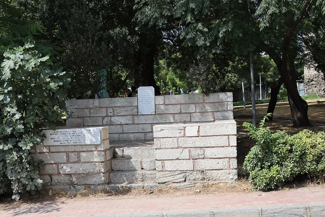 Seyyid Mehmed Haydar Dede Türbesi - İstanbul