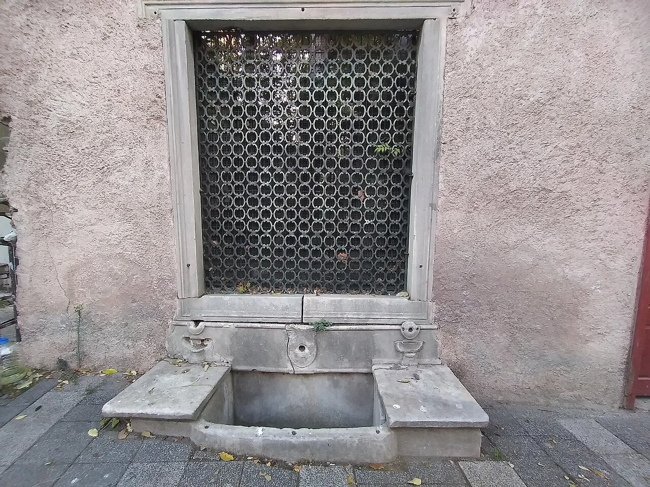 Musketeer Şakir Bey Fountain - İstanbul
