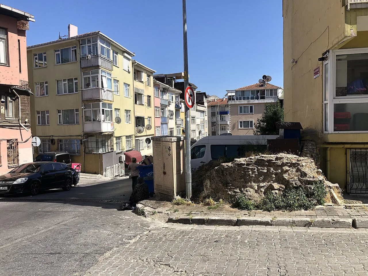 Silahtar Bahçesi Sokağı Çeşmesi - İstanbul