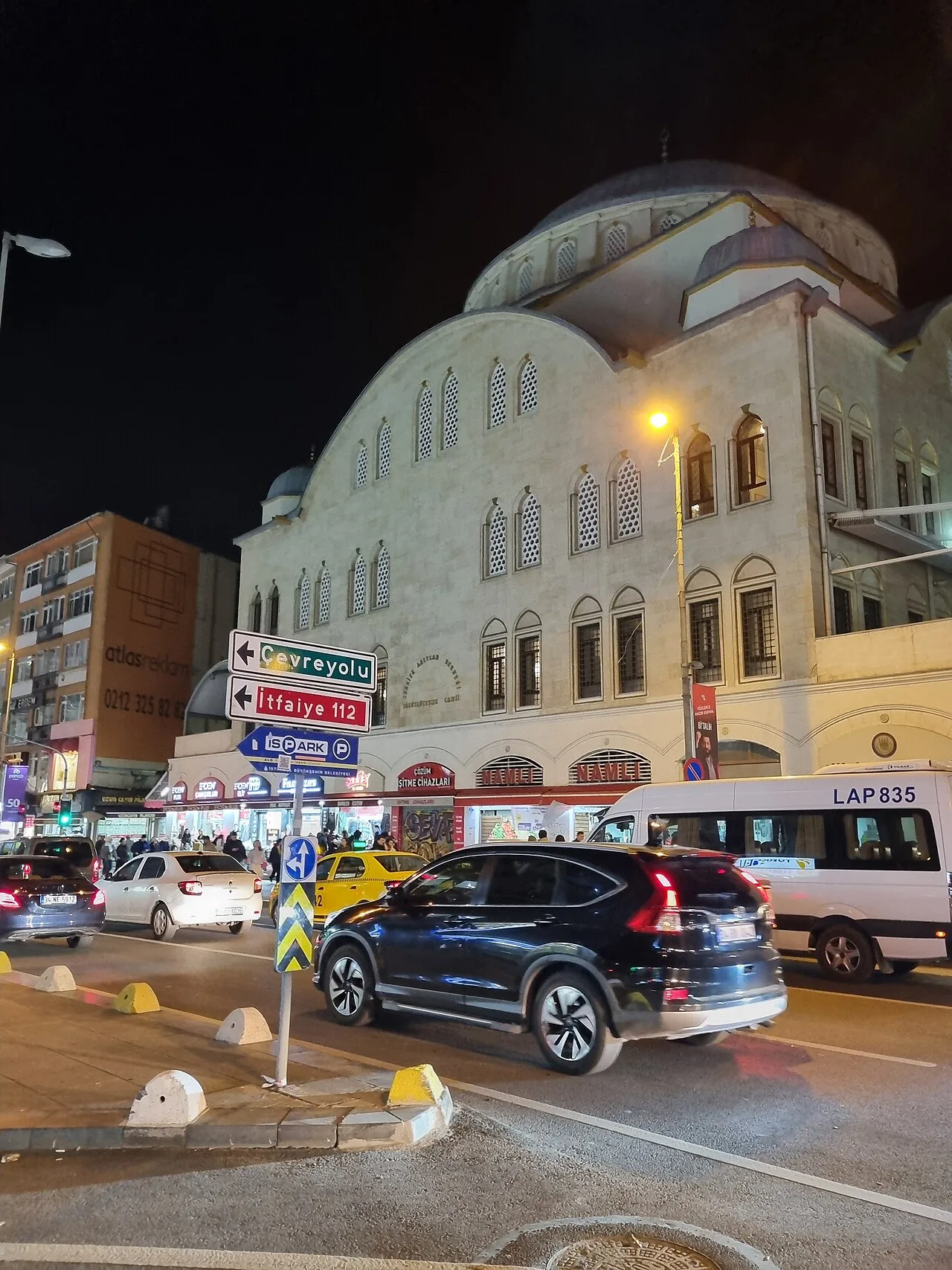 Söğütlüçeşme Camii - İstanbul
