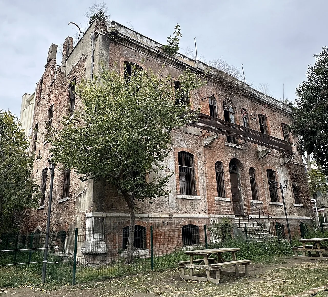 St.Joseph Fransız Yetimhanesi - İstanbul