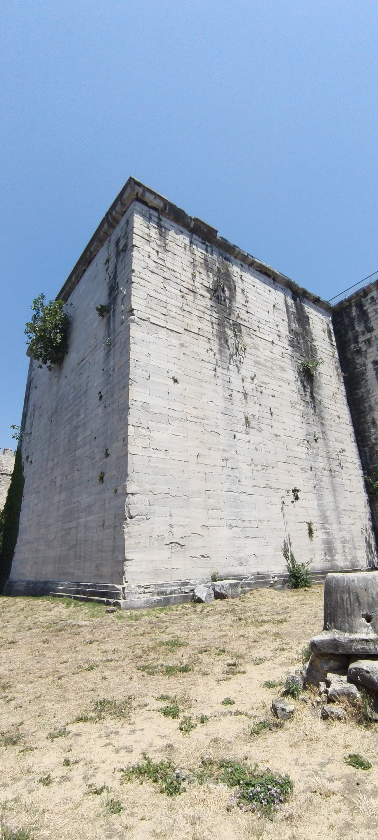 Yedikule Hisarı Cephanelik Kulesi - İstanbul