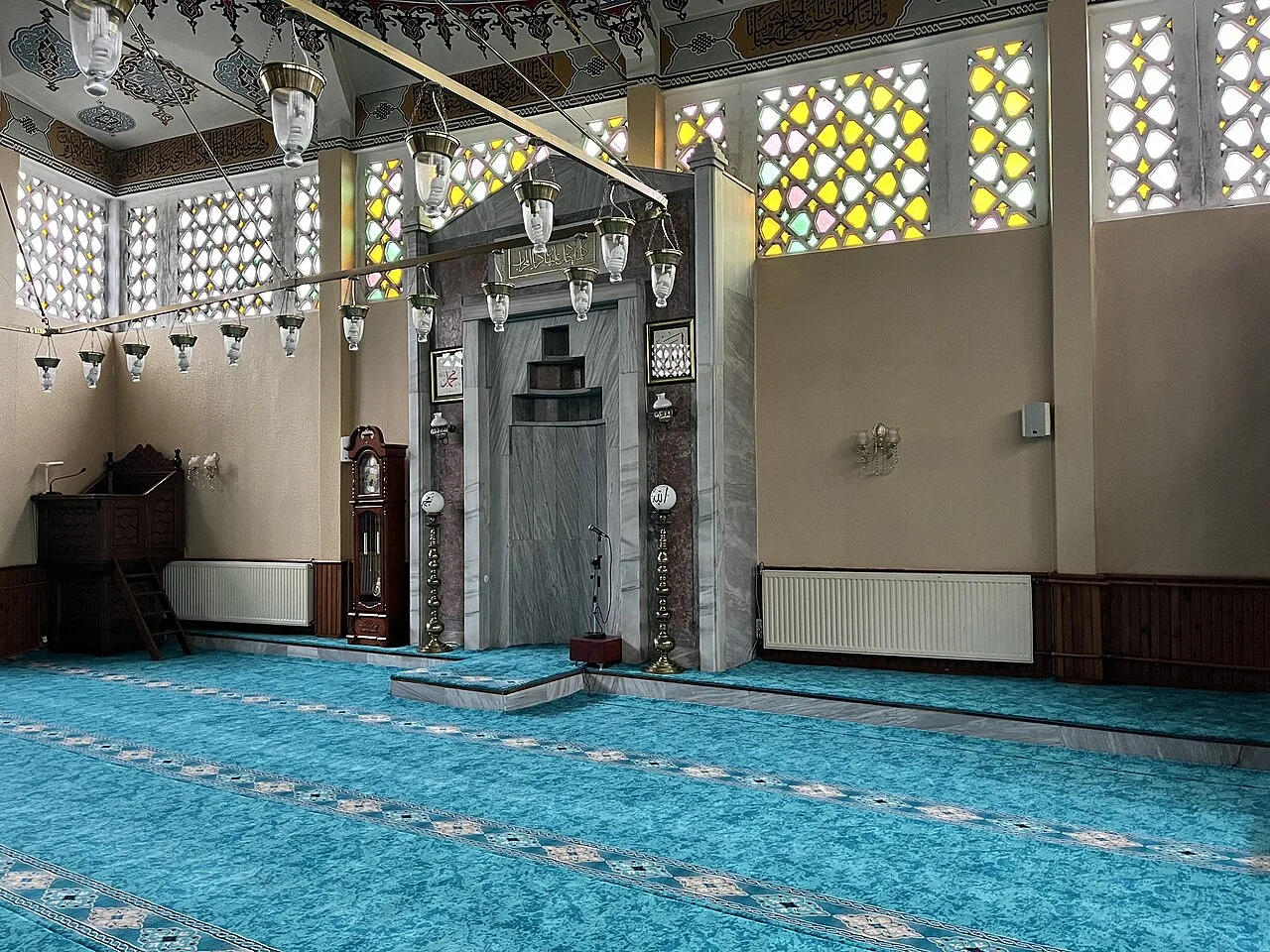 Yeşilköy Bezmi Alem Mosque - İstanbul