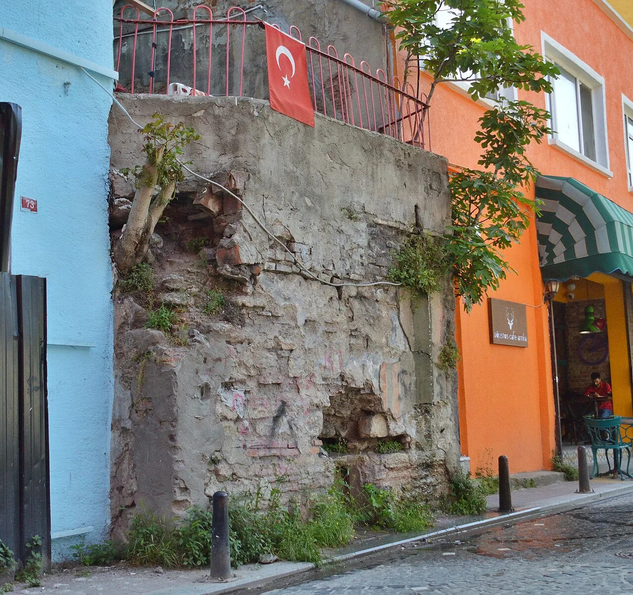 Yıldırım Caddesi Çeşmesi - İstanbul