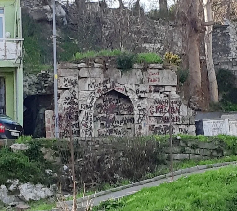 Yukarı Sinan Ağa Çeşmesi - İstanbul