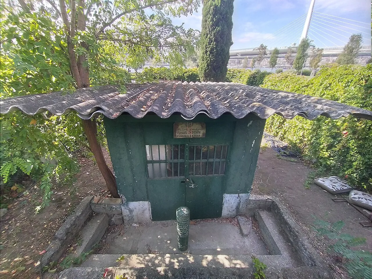 Yunus Dede Türbesi - İstanbul