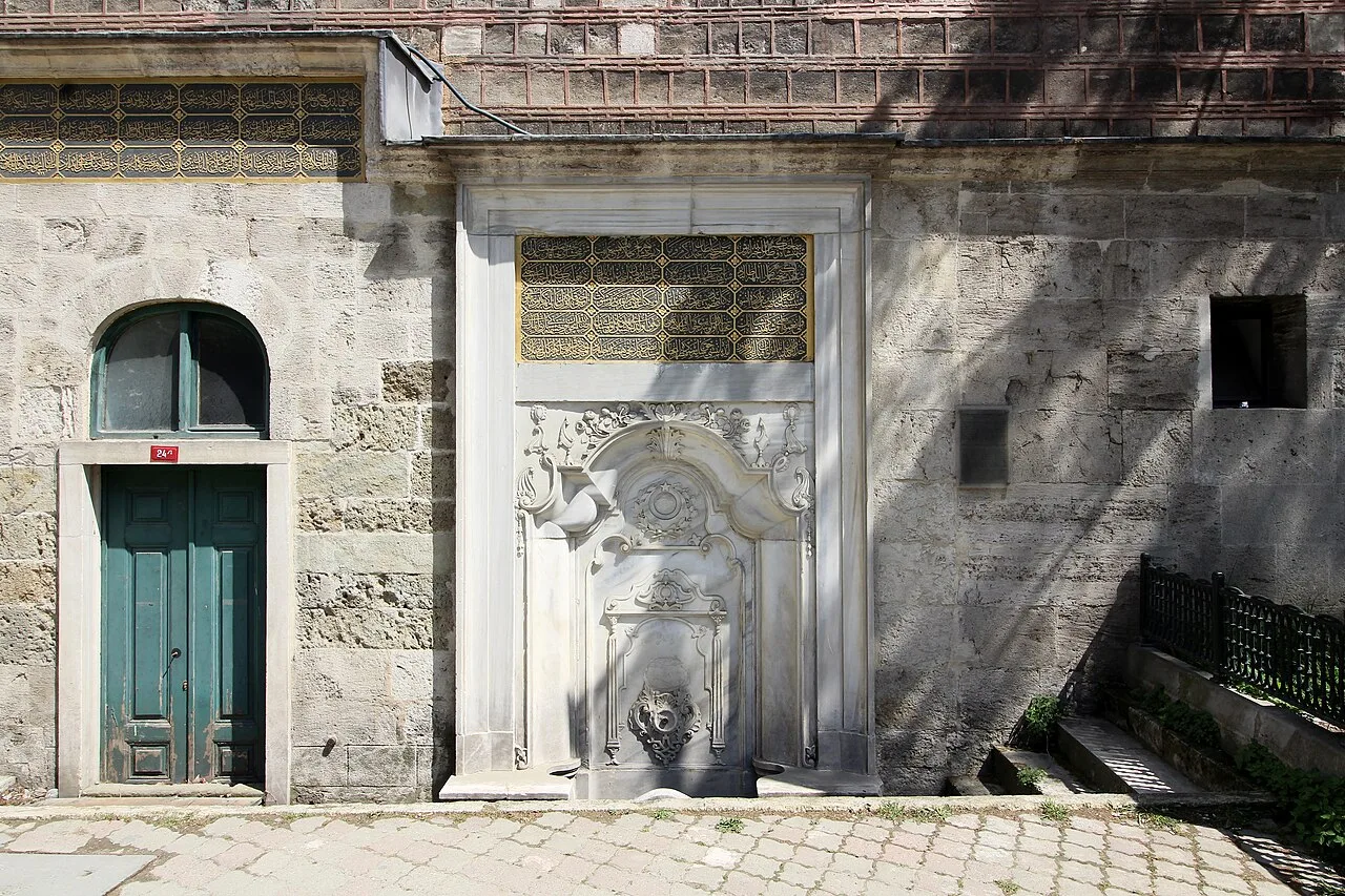 Zevki Kadın Çeşmesi - İstanbul