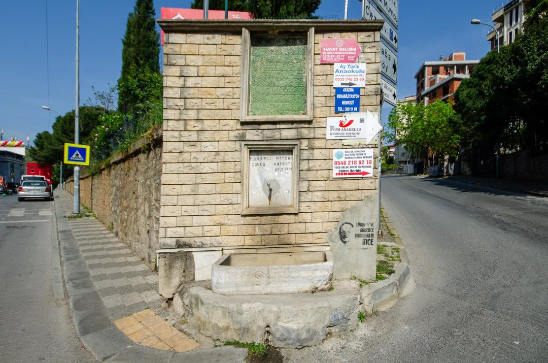 Zeynep Hanım Çeşmesi - İstanbul