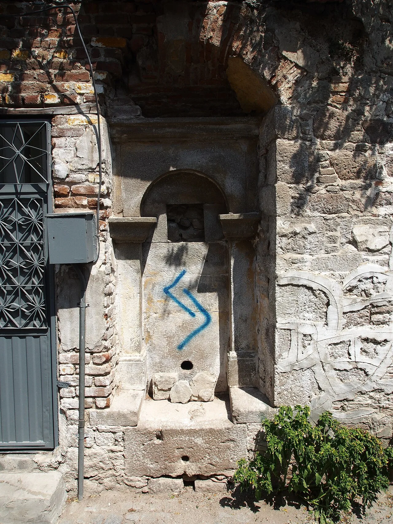 Çeşme – Atmaca, İncirli Mescit Caddesi - İzmir