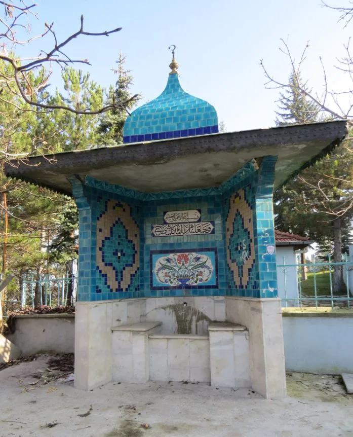 Çinili Çeşme - İzmir