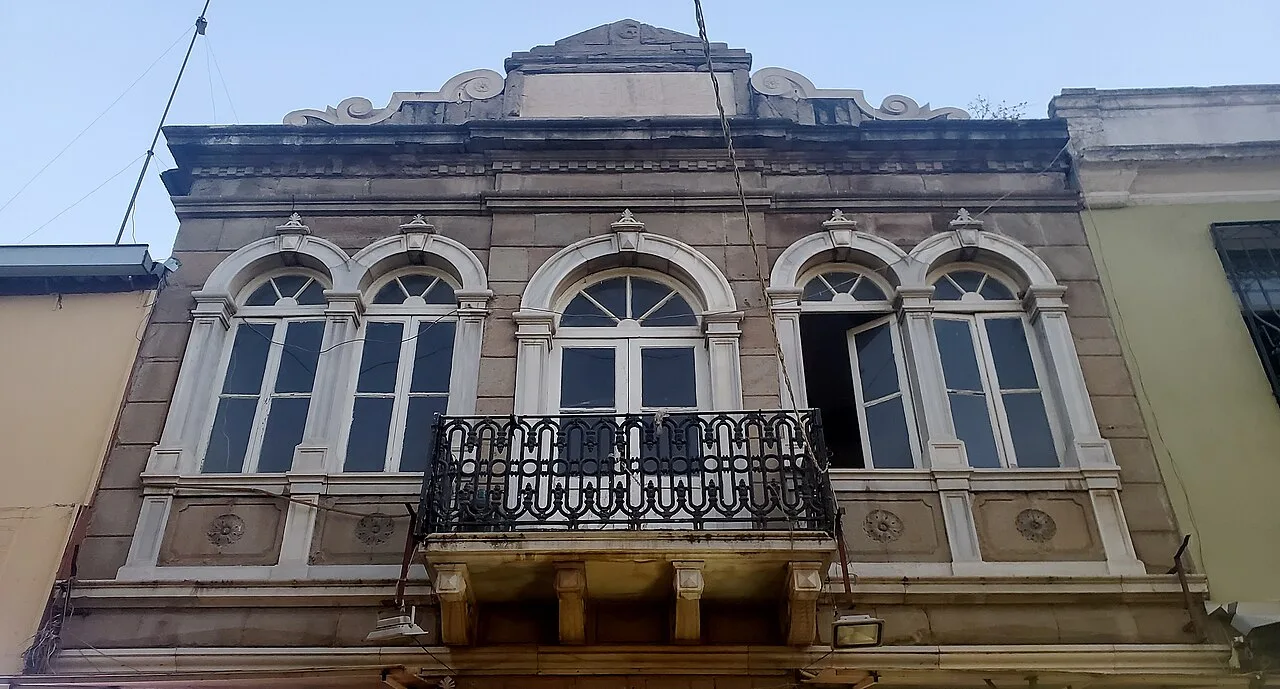 Eski Meserret Oteli, İzmir - İzmir