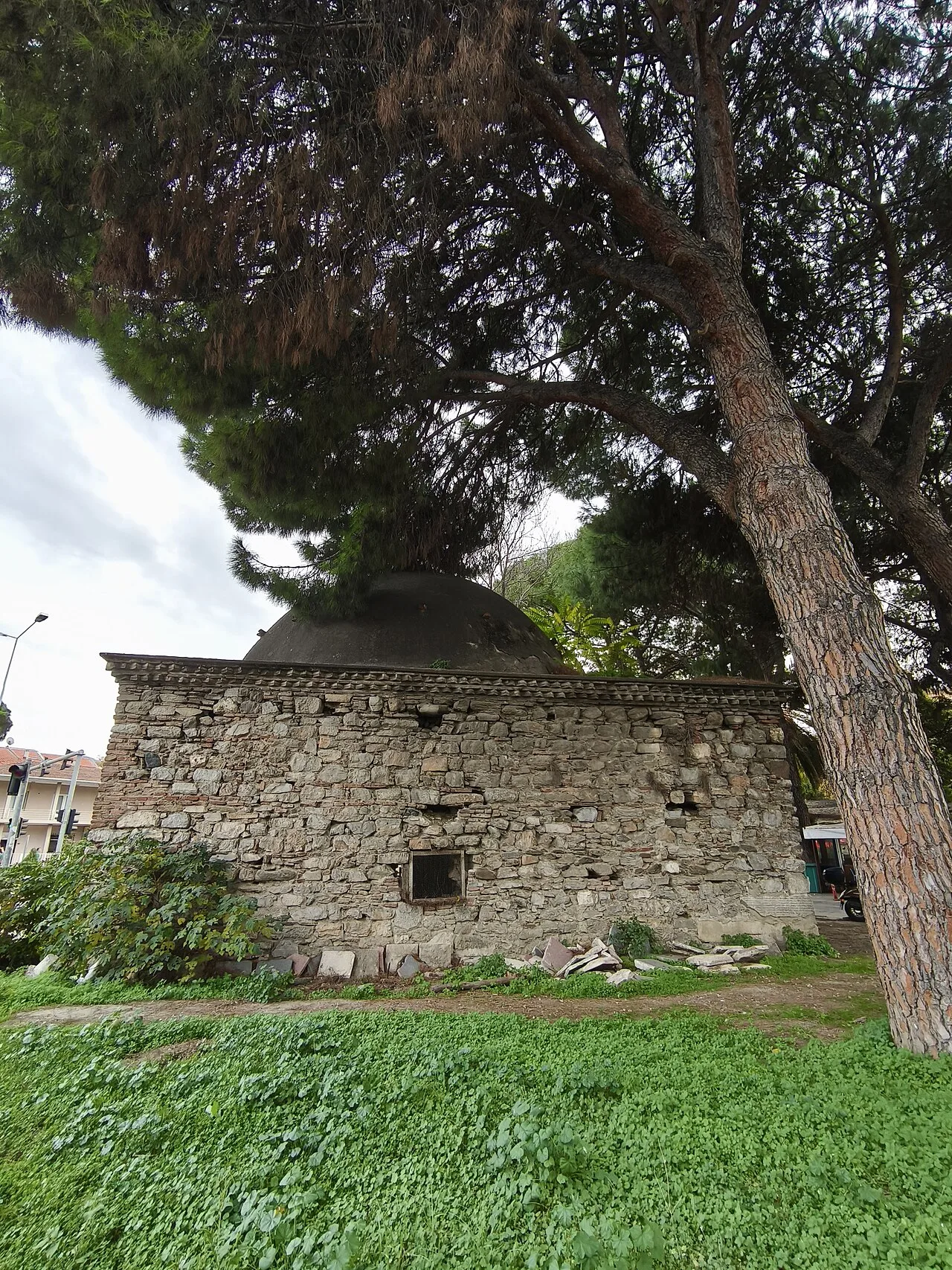 Gazi Sığla Bey Türbesi - İzmir
