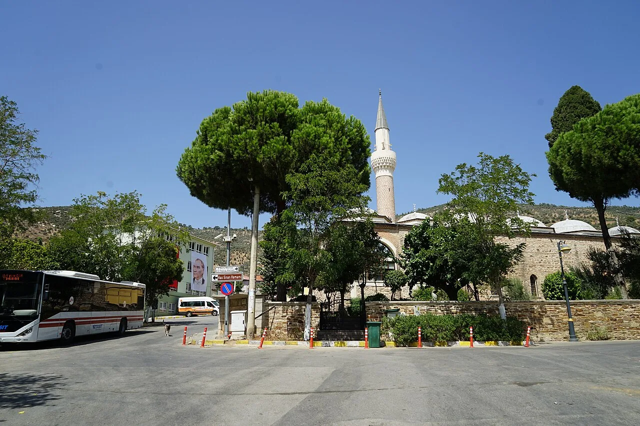 Hacı Sinan Mosque (Bayındır) - İzmir
