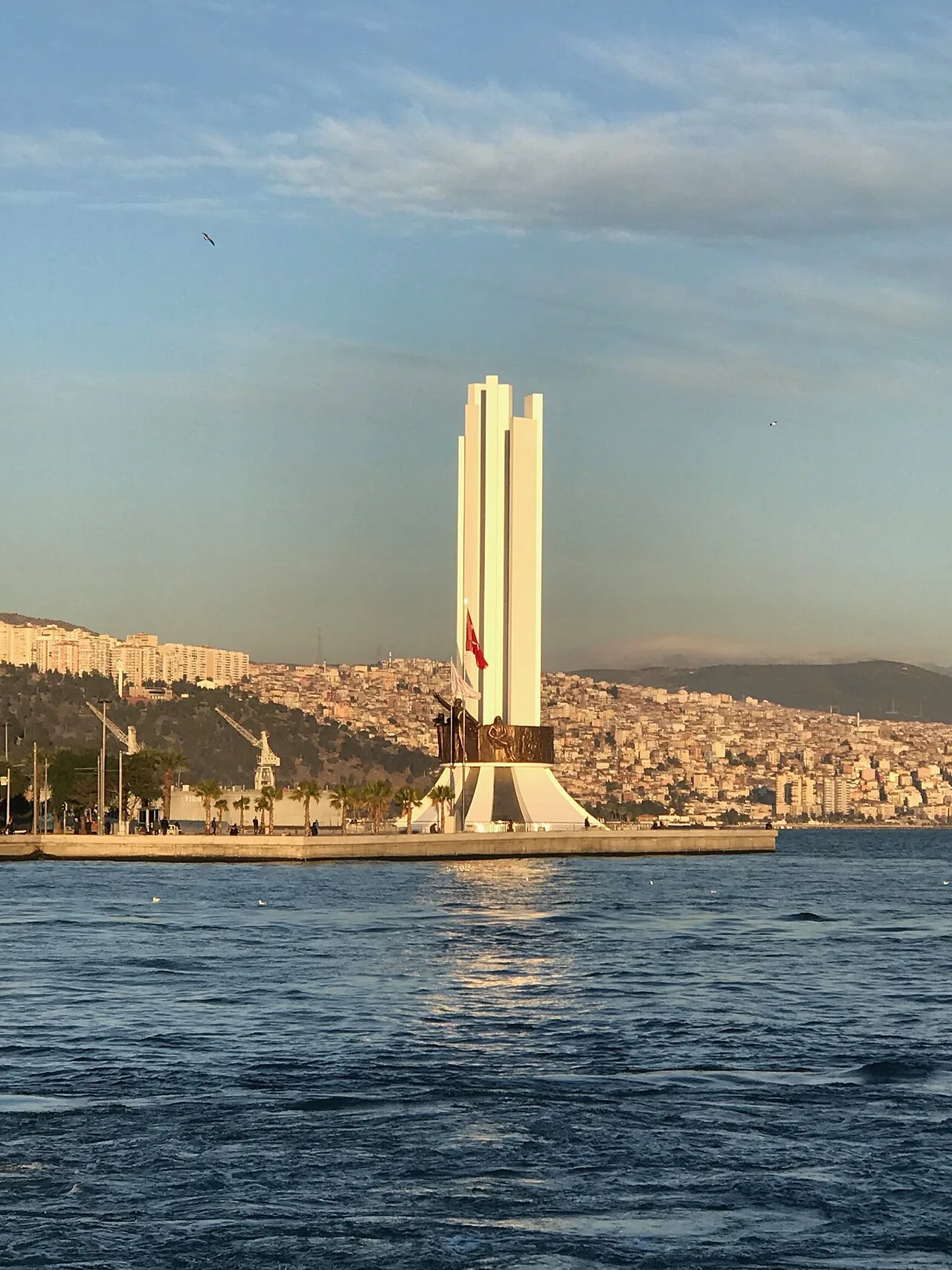 Women's Monument - İzmir