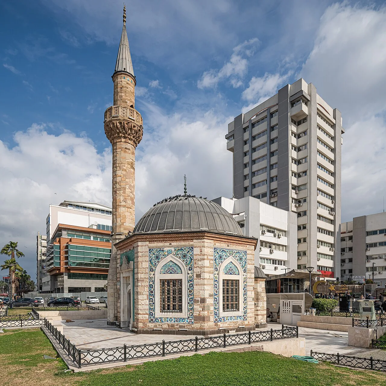 Konak Camii - İzmir