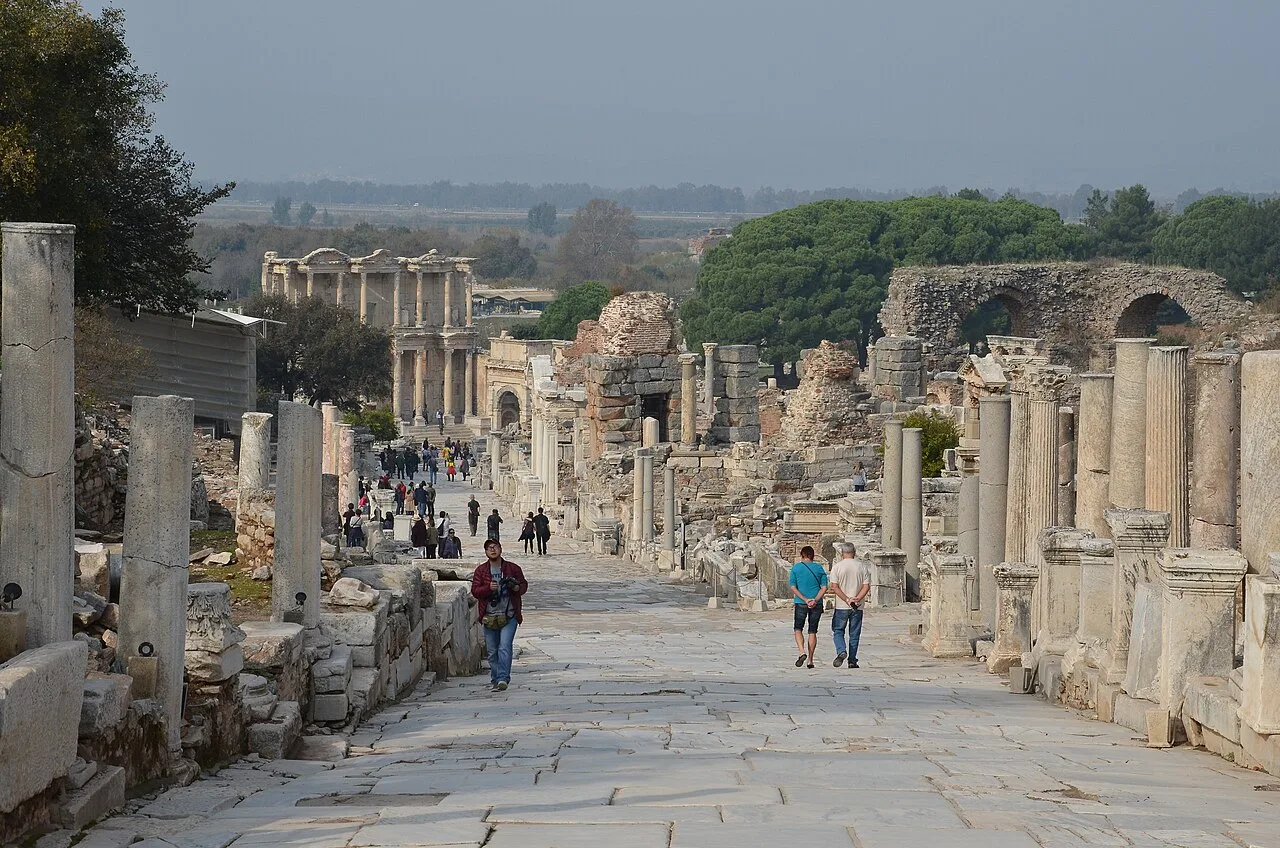 Kuretler Caddesi (Embolos) - İzmir