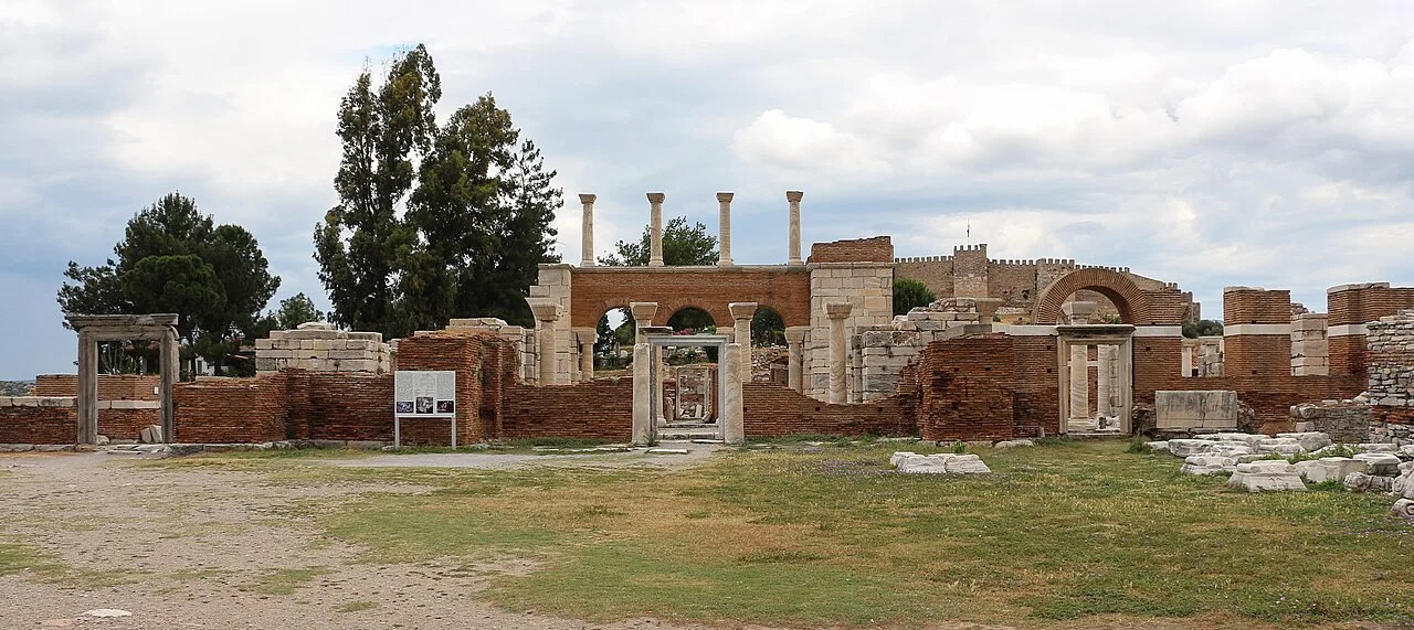 St. Jean Bazilikası - İzmir