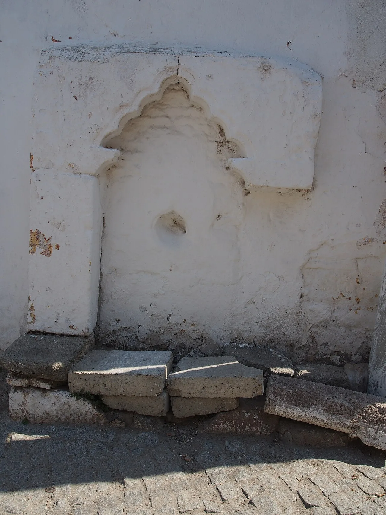 Turgut Sokak Çeşmesi, Bergama - İzmir