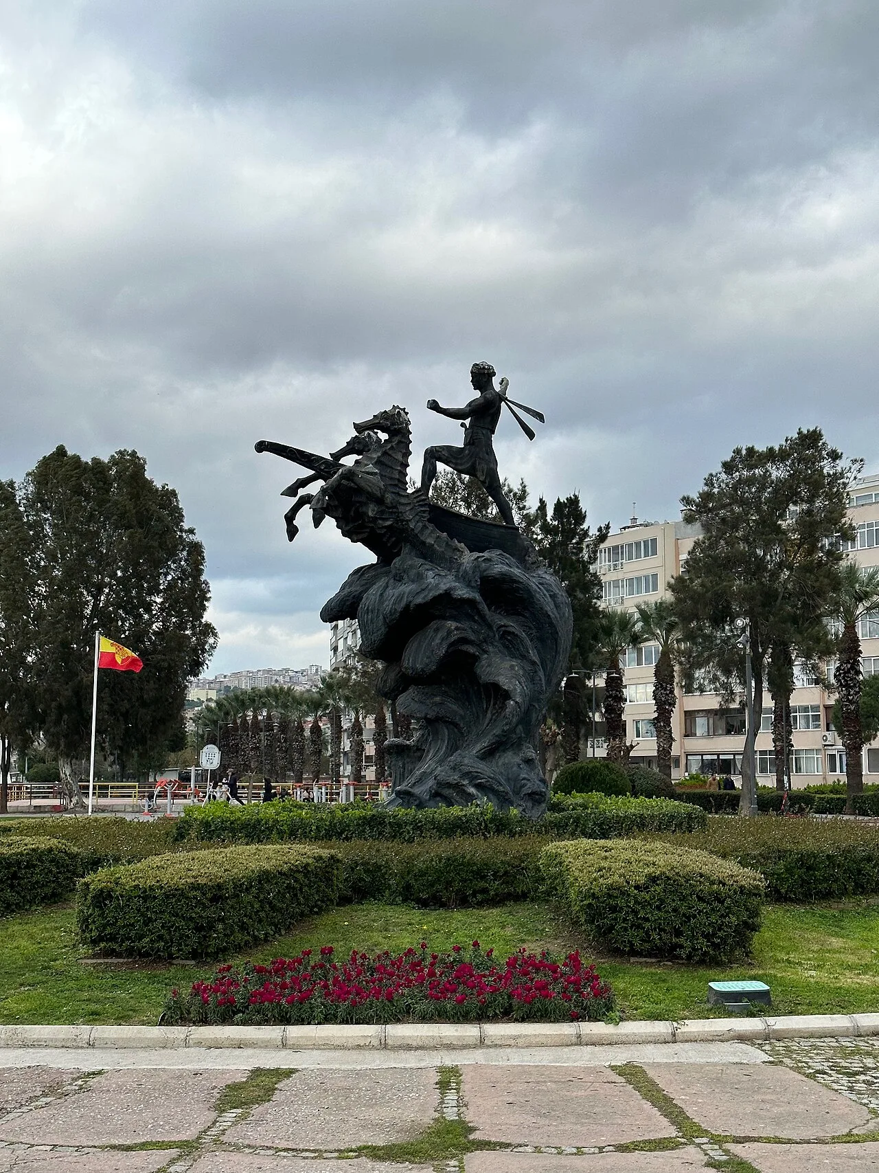 Türk Denizcileri Anıtı - İzmir