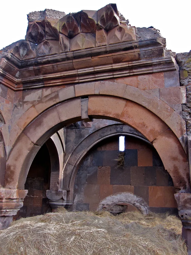 Bagnayr Manastırı - Kars