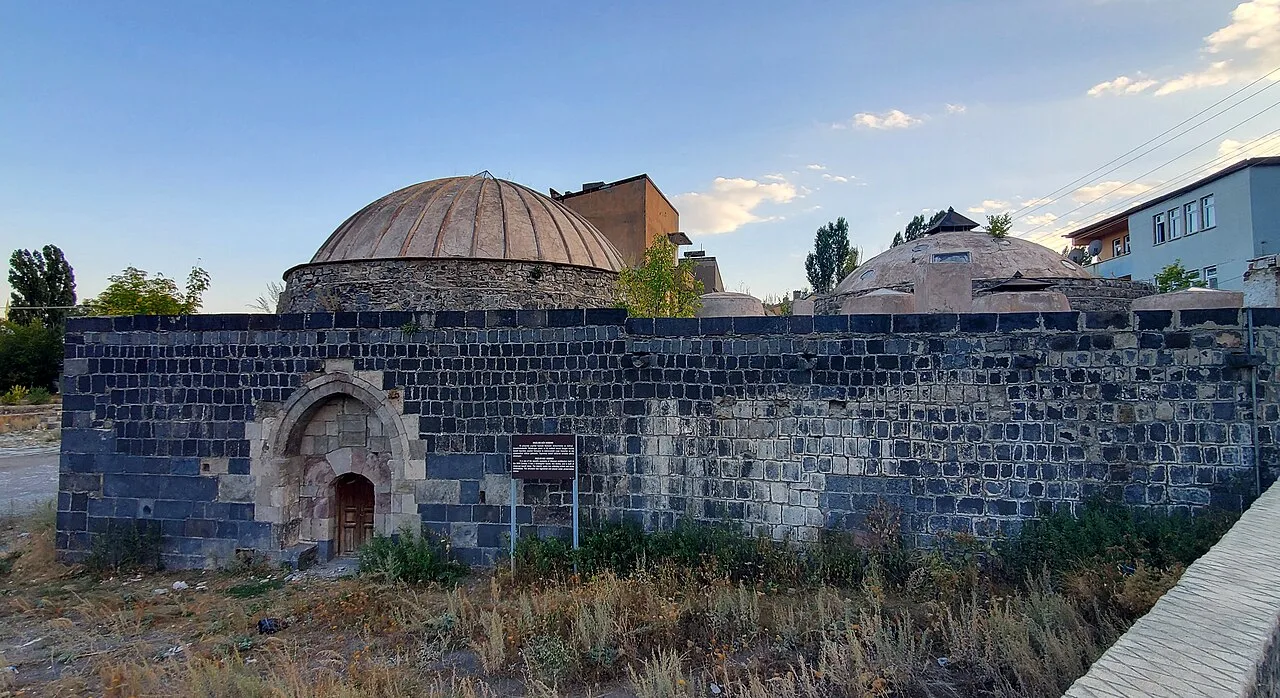 Topçuoğlu Hamamı - Kars