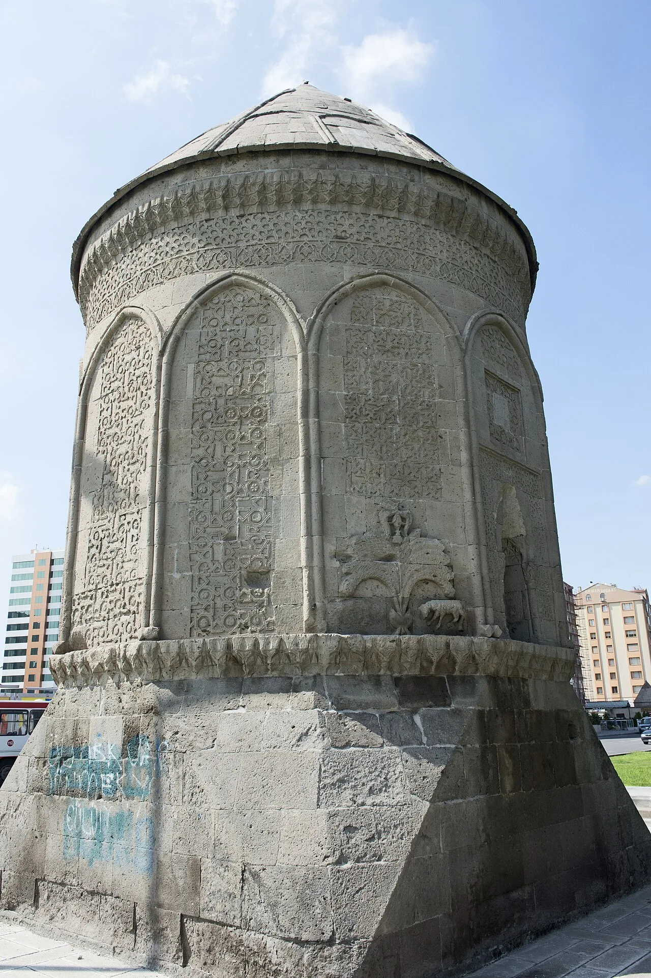 Döner Kümbet, Kayseri - Kayseri