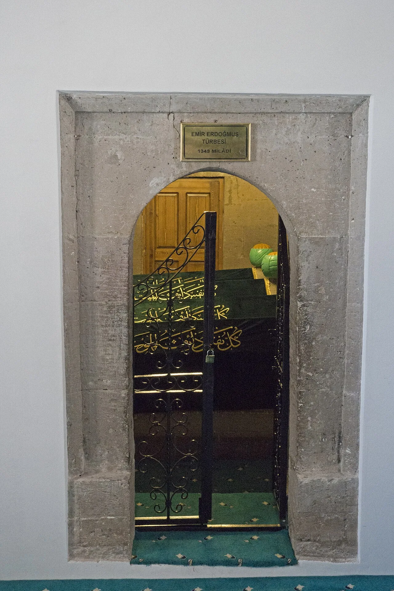 Emir Erdoğmuş Türbesi - Kayseri