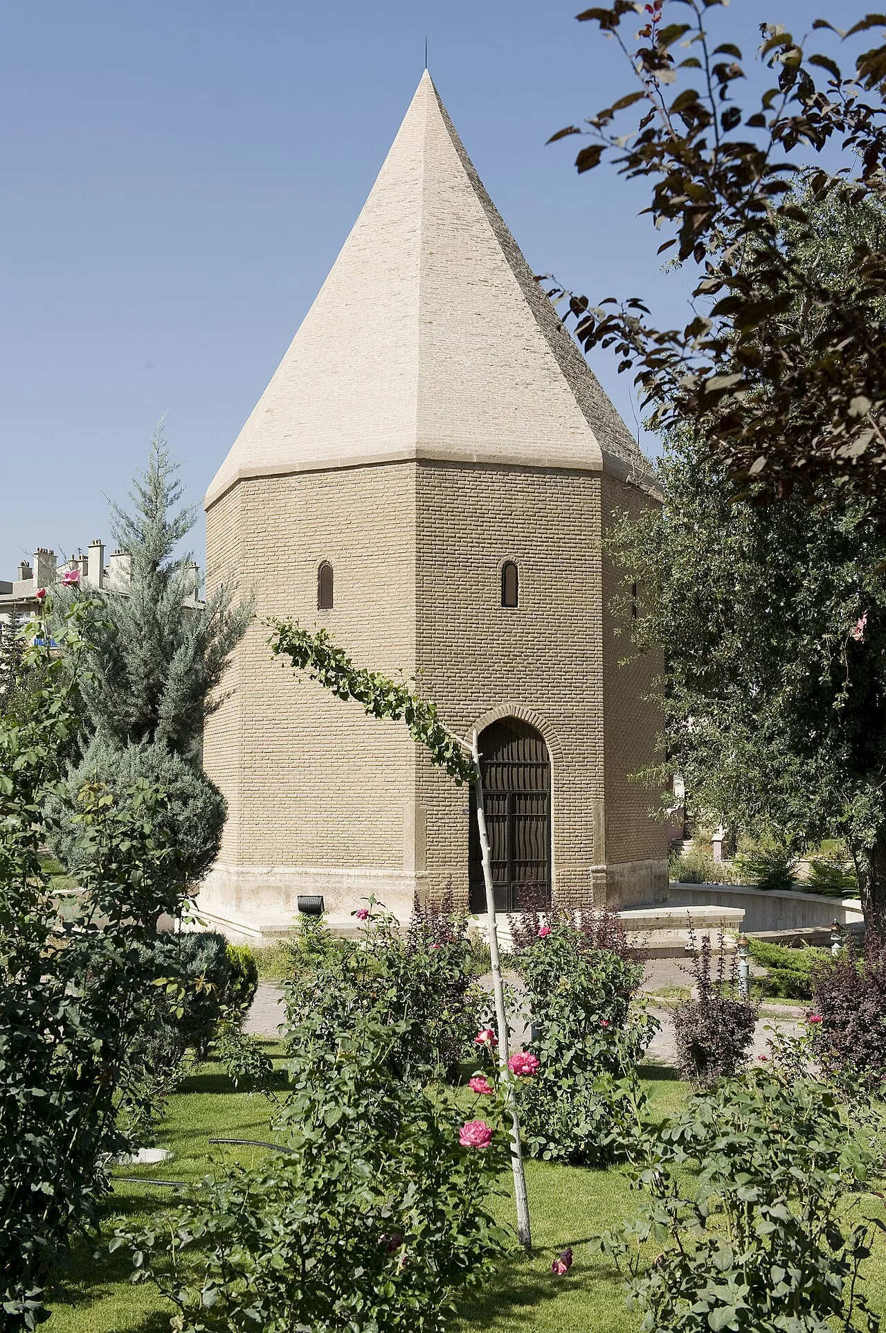 Kesikbaş Türbesi, Konya - Konya
