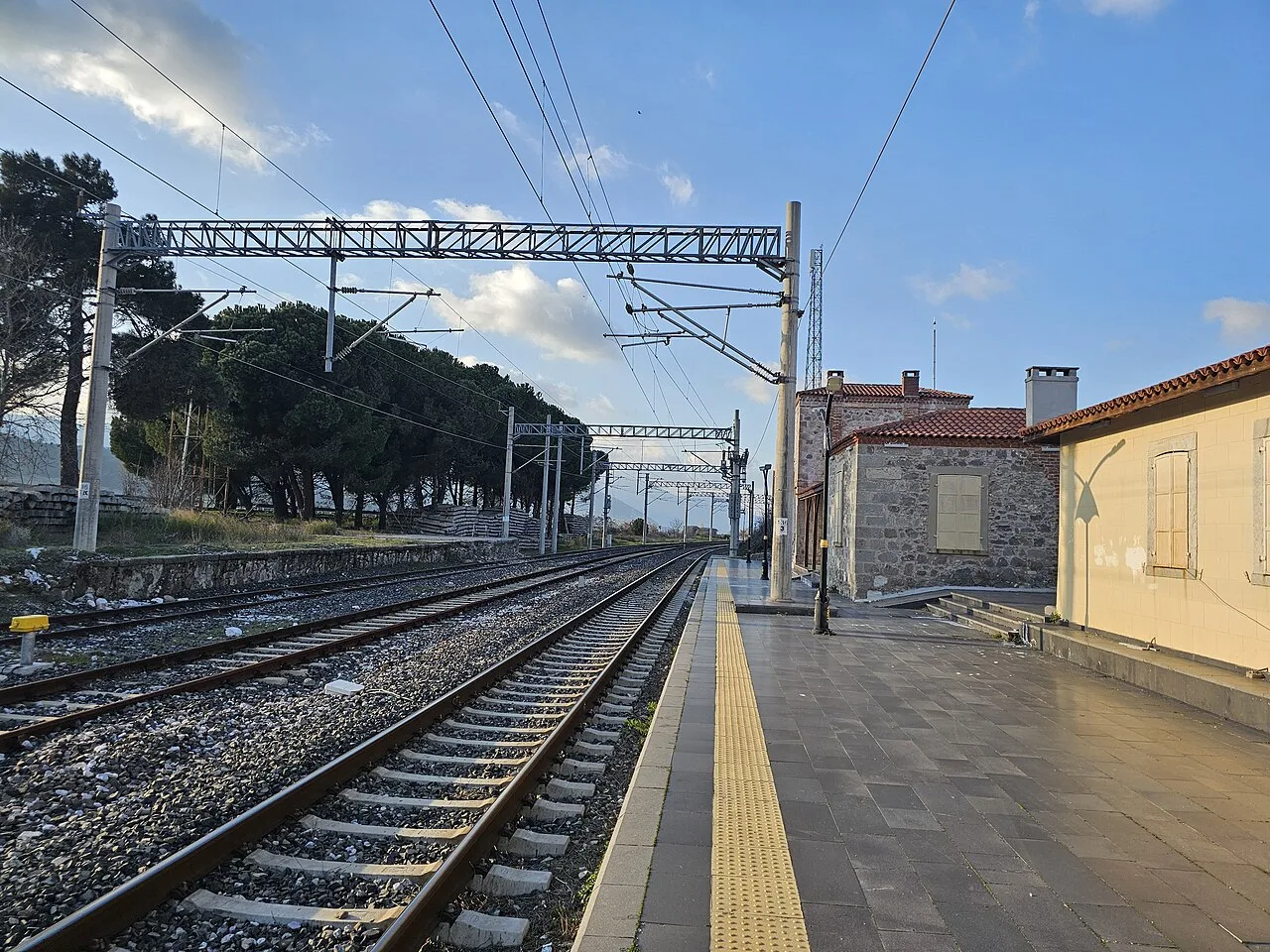 Bakır Tren İstasyonu - Manisa