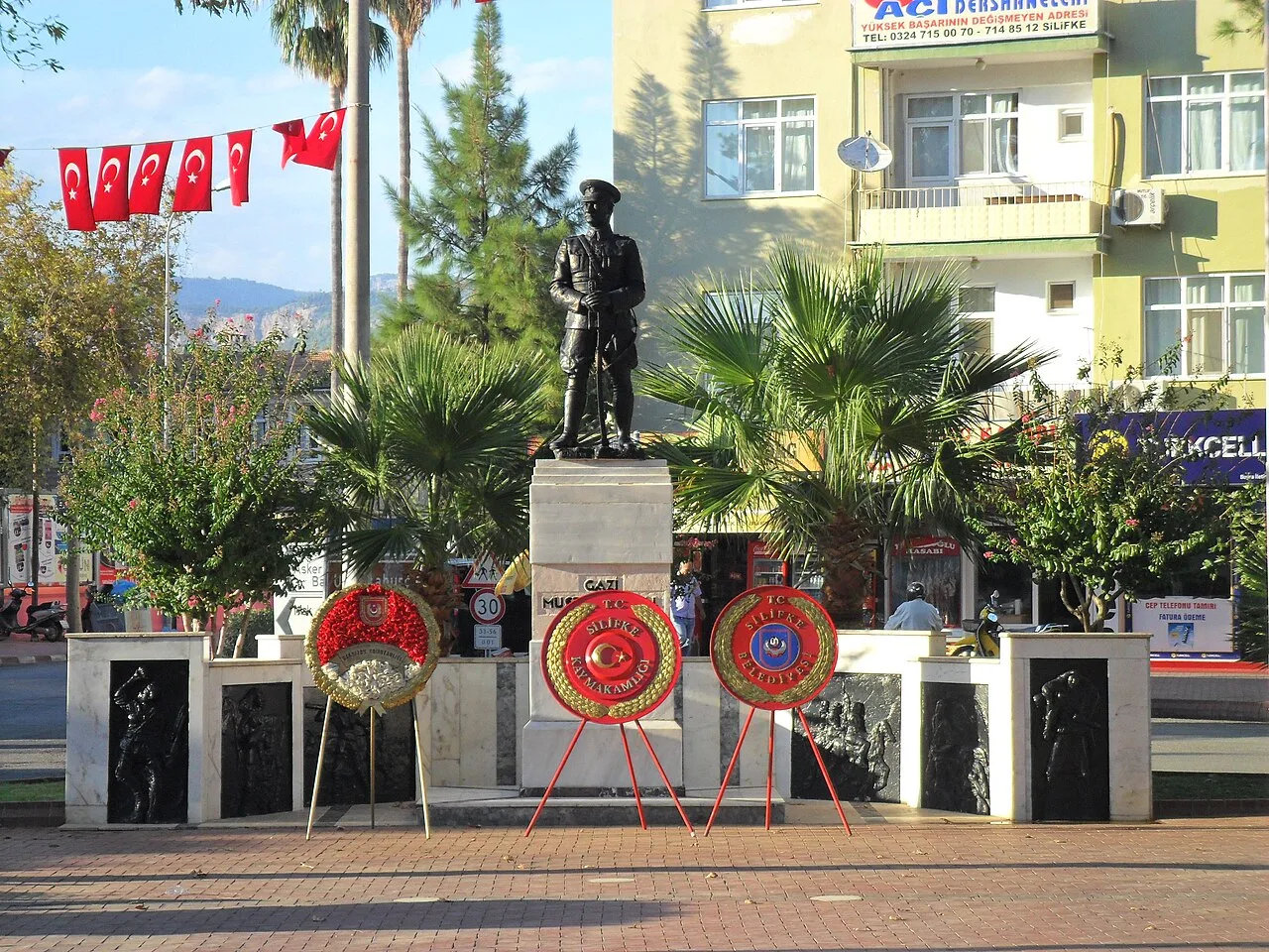 Gazi Mustafa Kemal Monument - Mersin