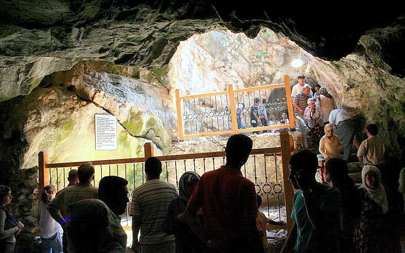 Yedi Uyurlar Mağarası - Mersin