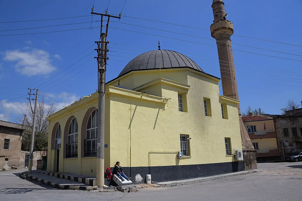 Hacı Kasım Sarı Camii - Niğde