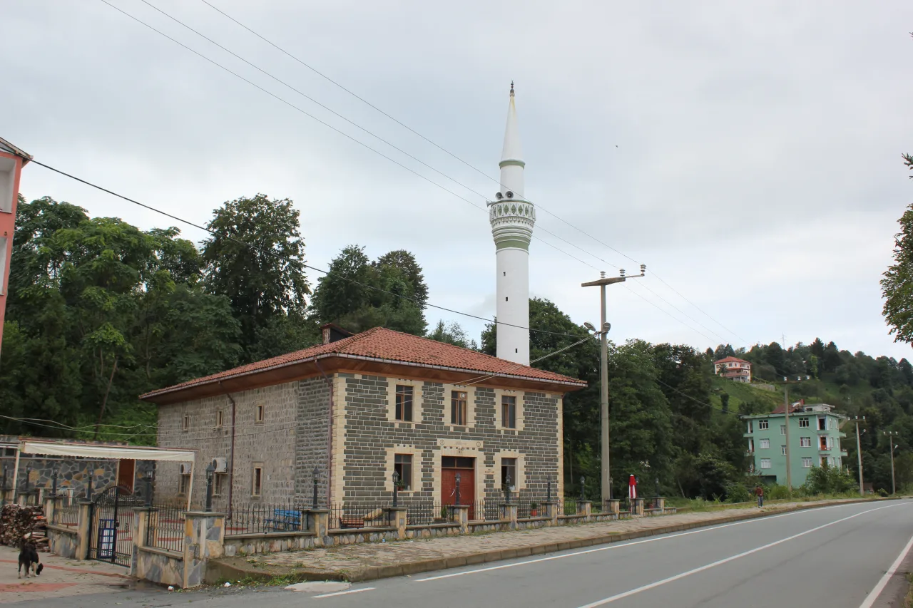 Işıklı Köyü Camii - Rize