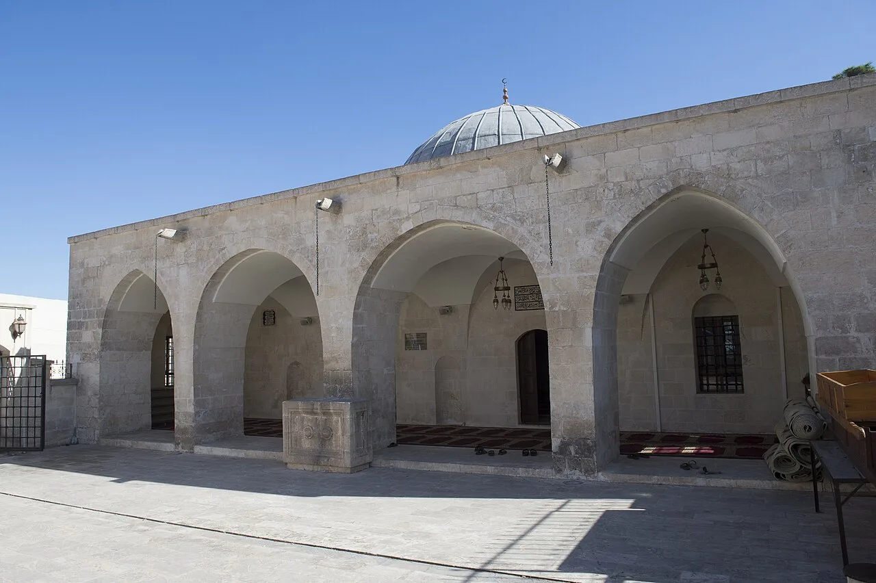 Hacı Lütfullah Camii - Şanlıurfa