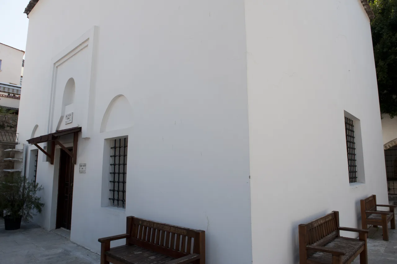 Ahi Yusuf Türbesi - Sivas