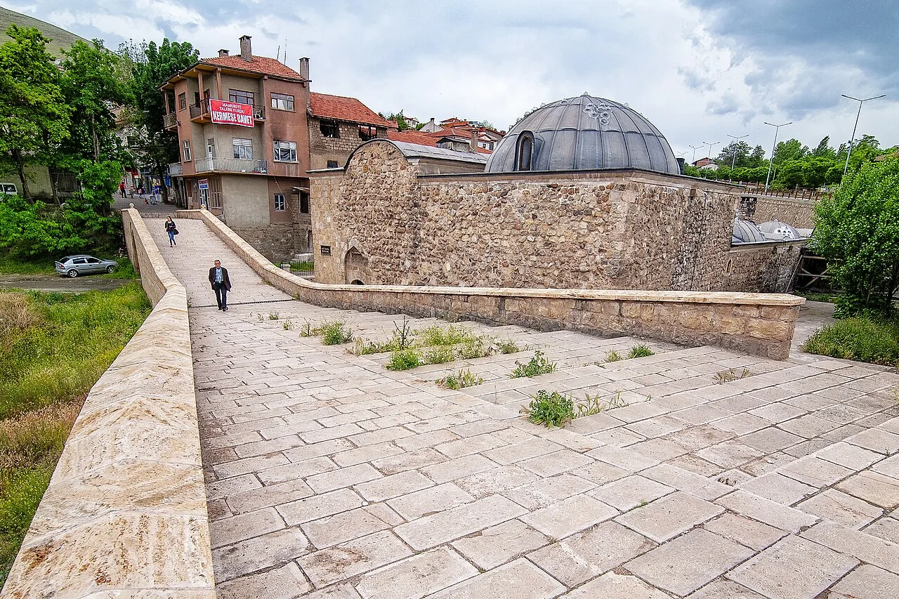 Aşağı Hamam Köprüsü - Sivas