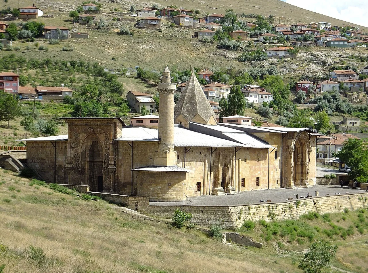 Sivas gezilecek yerler ve tur rehberleri