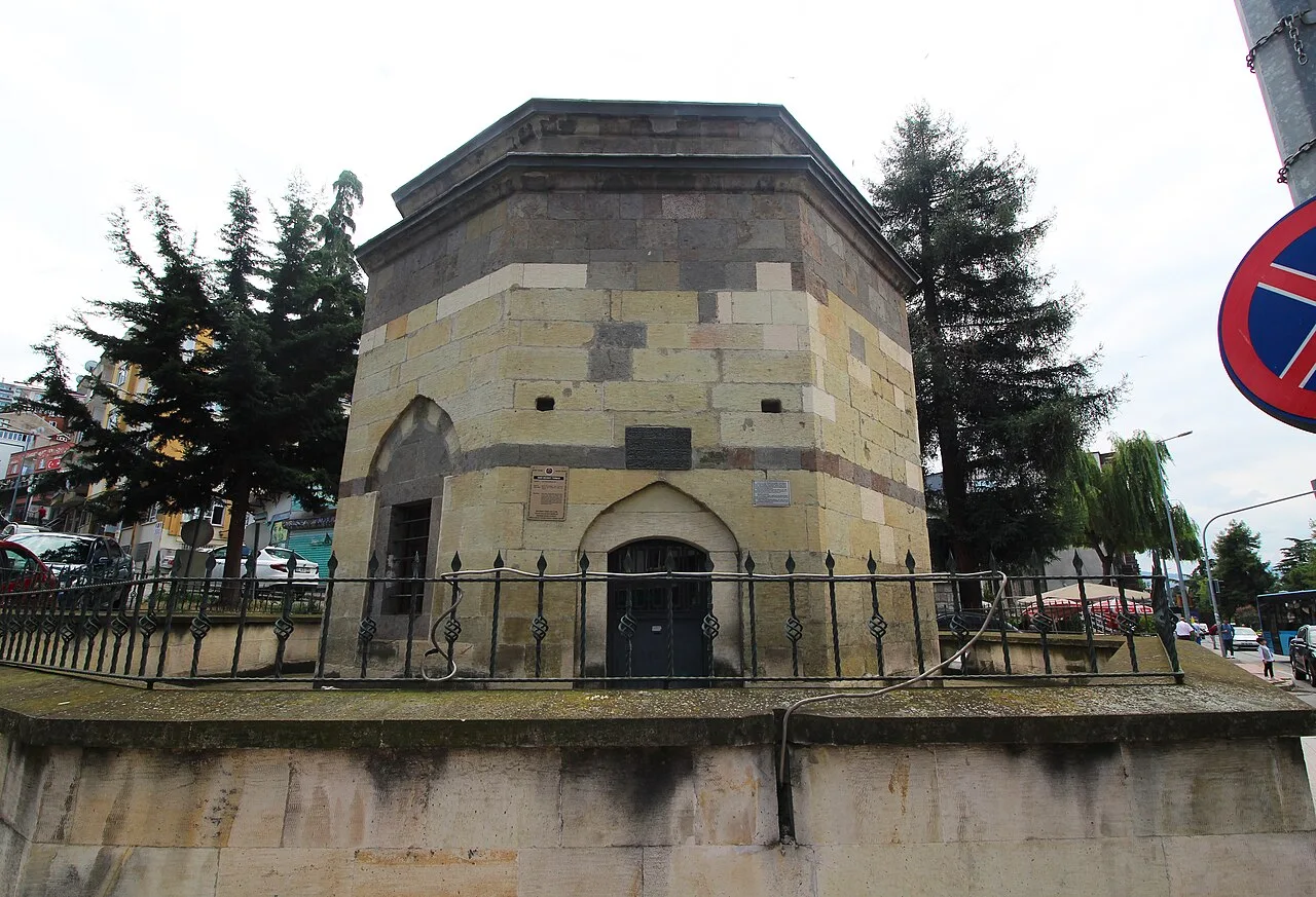 Emir Mehmet Tomb - Trabzon