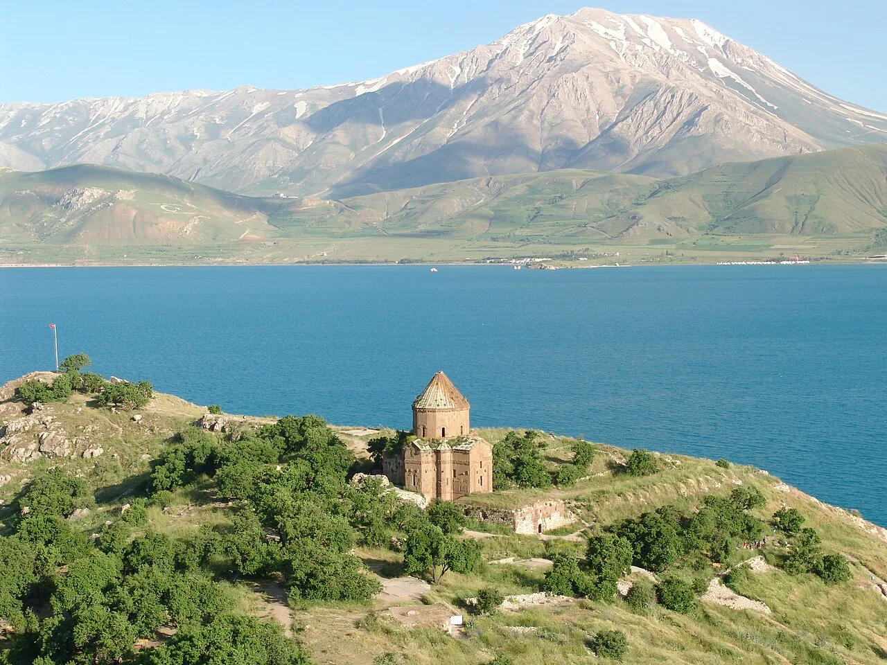 Arnos Dağı - Van